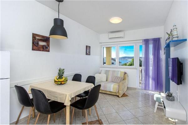 Apartment A3, for 5 persons