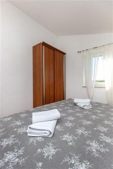 Apartment A3, for 5 persons