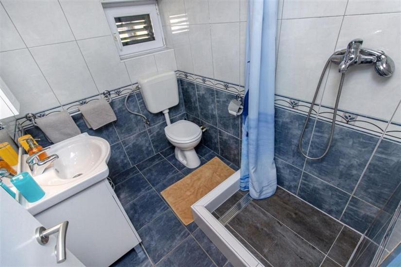 Apartment A3, for 5 persons