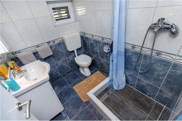 Apartment A3, for 5 persons