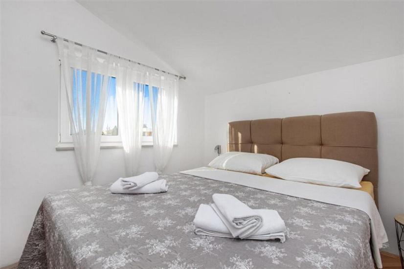 Apartment A3, for 5 persons