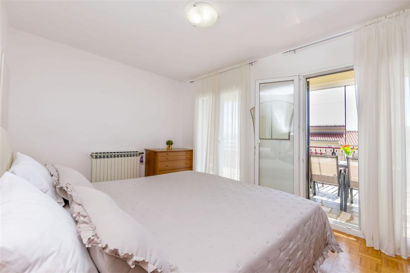 Apartment A1, for 6 persons