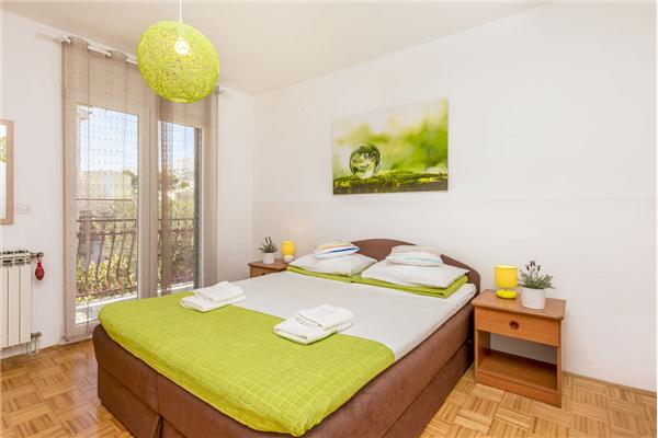 Apartment A1, for 6 persons
