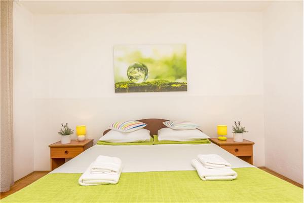 Apartment A1, for 6 persons