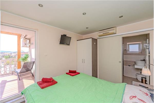 Apartment A2, for 4 persons