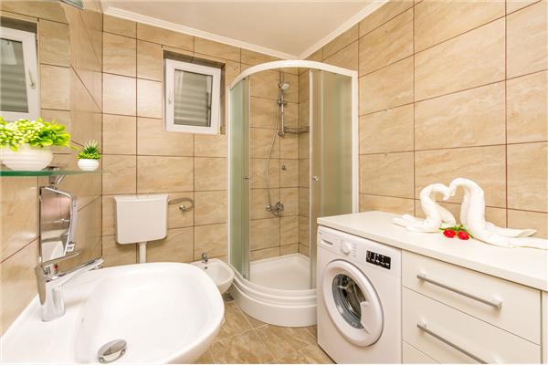 Apartment A1, for 6 persons