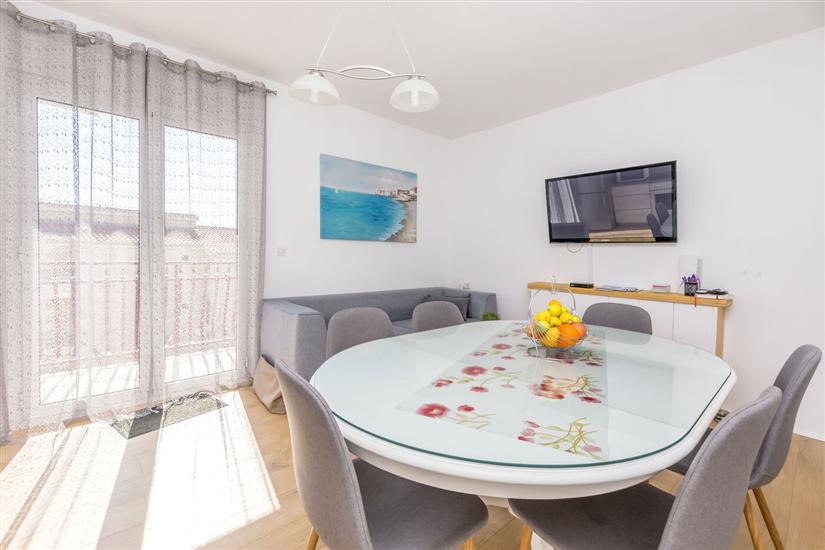 Apartment A1, for 6 persons