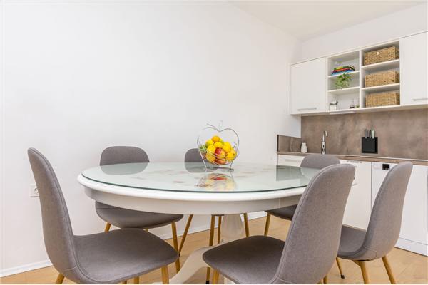 Apartment A1, for 6 persons