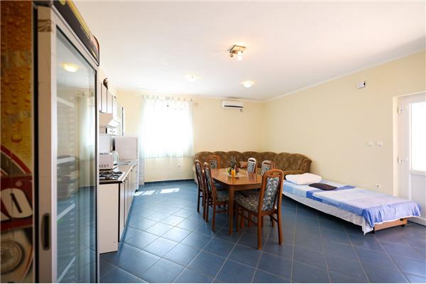 Apartman A2, za 4 osoba/e