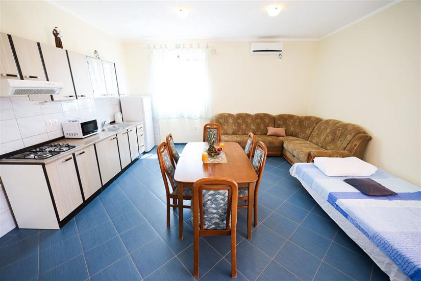 Apartman A2, za 4 osoba/e