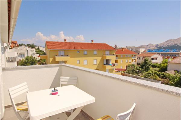 Apartment A3, for 5 persons