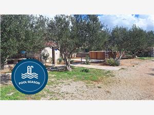 House Pool House Lake by the sea Pirovac, Remote cottage, Size 50.00 m2, Accommodation with pool