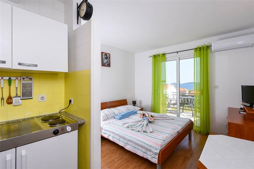 Apartment A6, for 2 persons