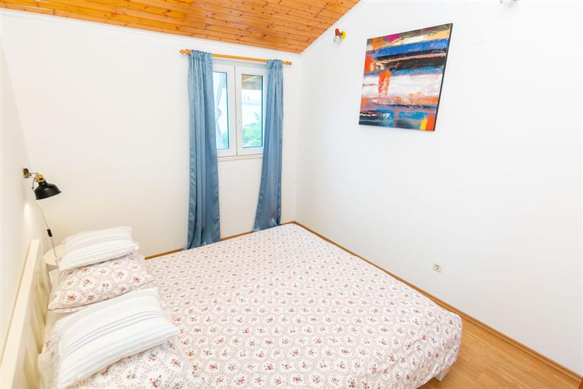 Apartment A2, for 3 persons