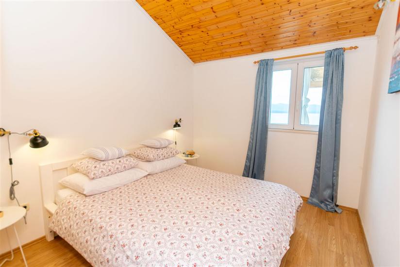 Apartment A2, for 3 persons