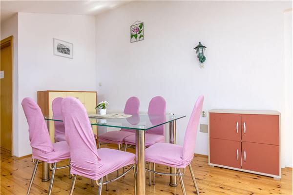 Ferienwohnung A8, für 5 Personen