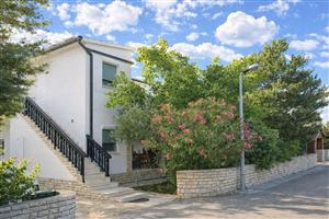 Apartment - Jezera - island Murter