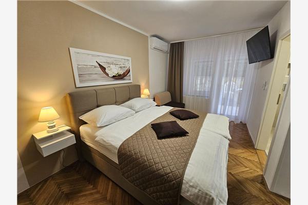 Apartment A1, for 6 persons