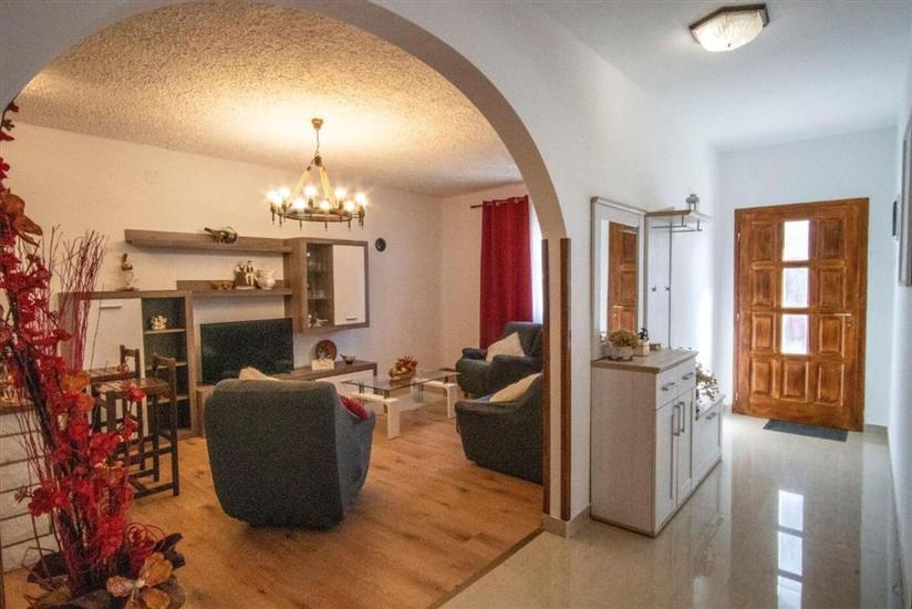 Apartment A1, for 6 persons