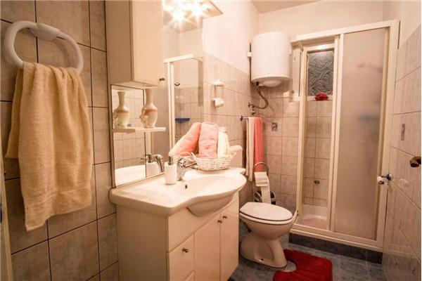 Apartment A1, for 6 persons