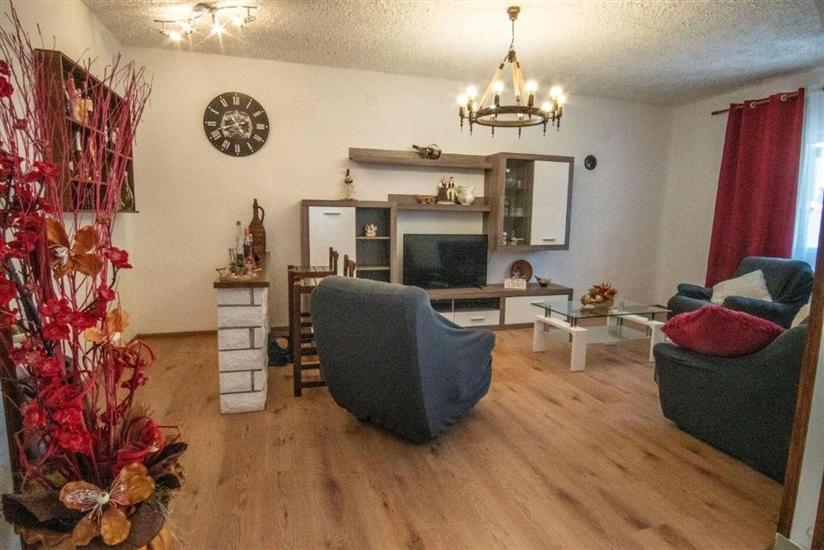 Apartment A1, for 6 persons