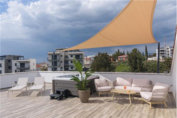 Apartment A2, for 8 persons