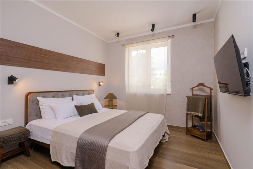 Apartment A2, for 8 persons