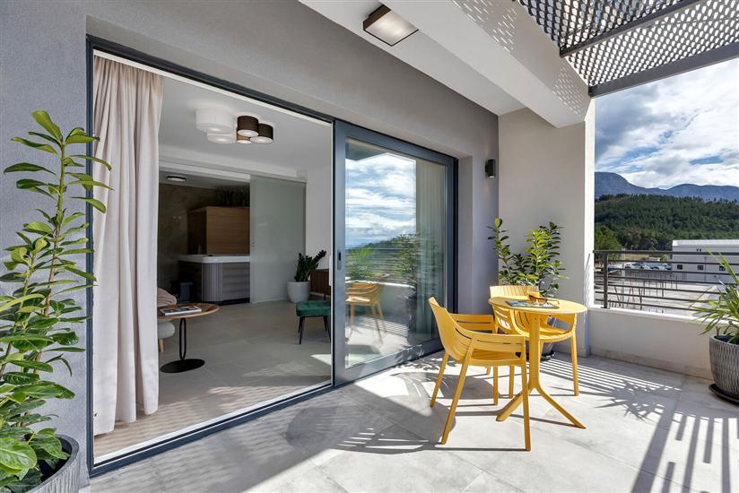 Apartment A1, for 6 persons