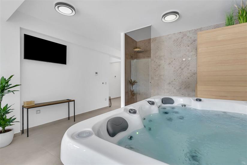 Apartment A1, for 6 persons