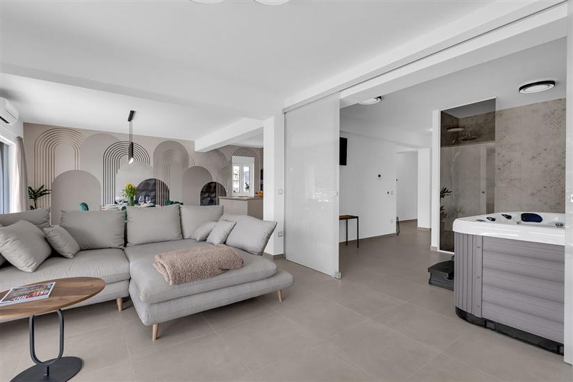 Apartment A1, for 6 persons