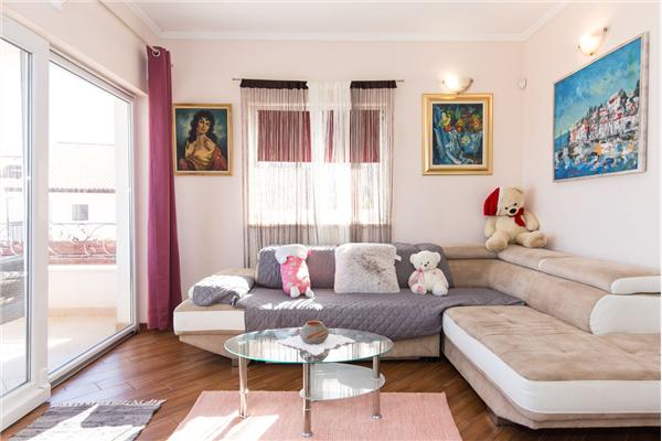 Apartment A1, for 8 persons