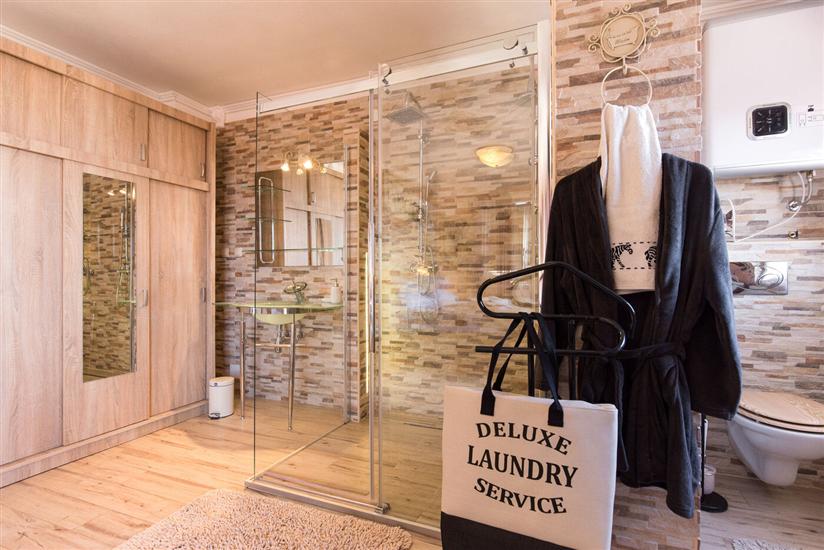 Apartment A1, for 8 persons