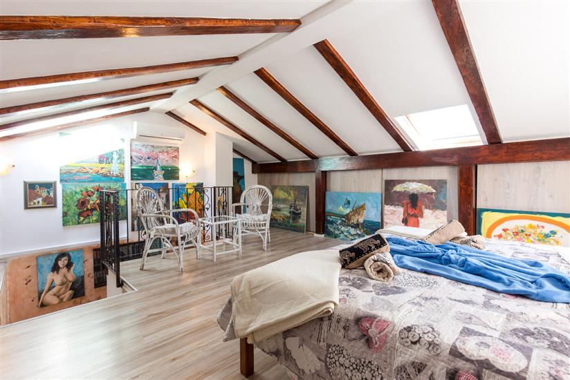 Apartment A1, for 8 persons