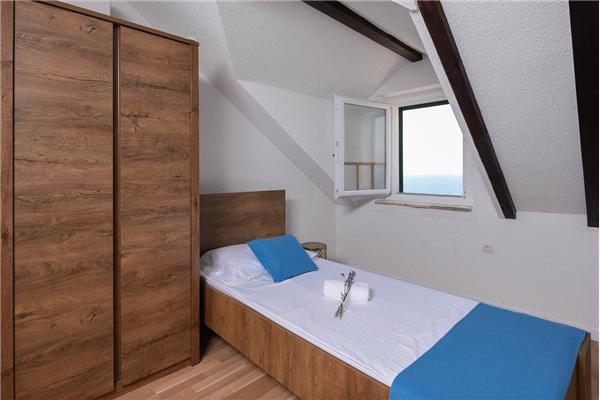 House K1, for 8 persons