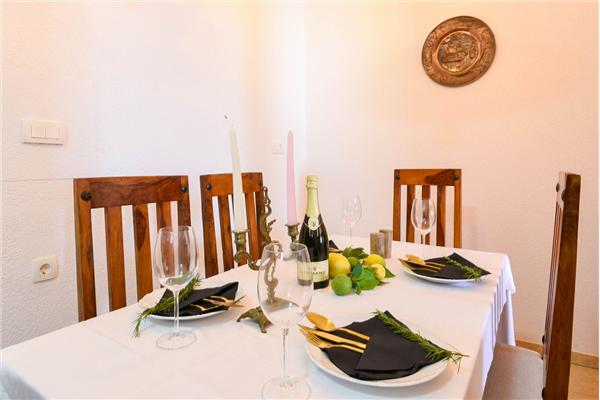 House K1, for 8 persons