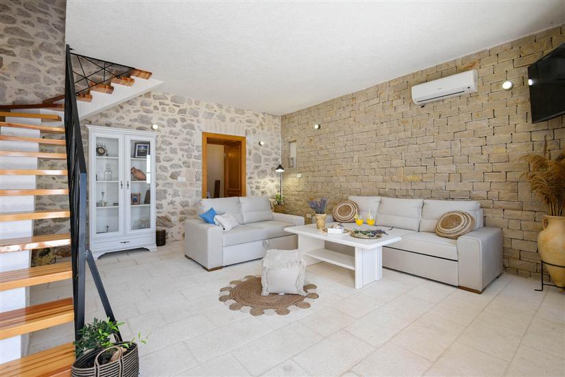 House K1, for 8 persons