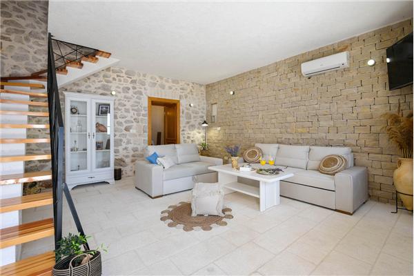 House K1, for 8 persons