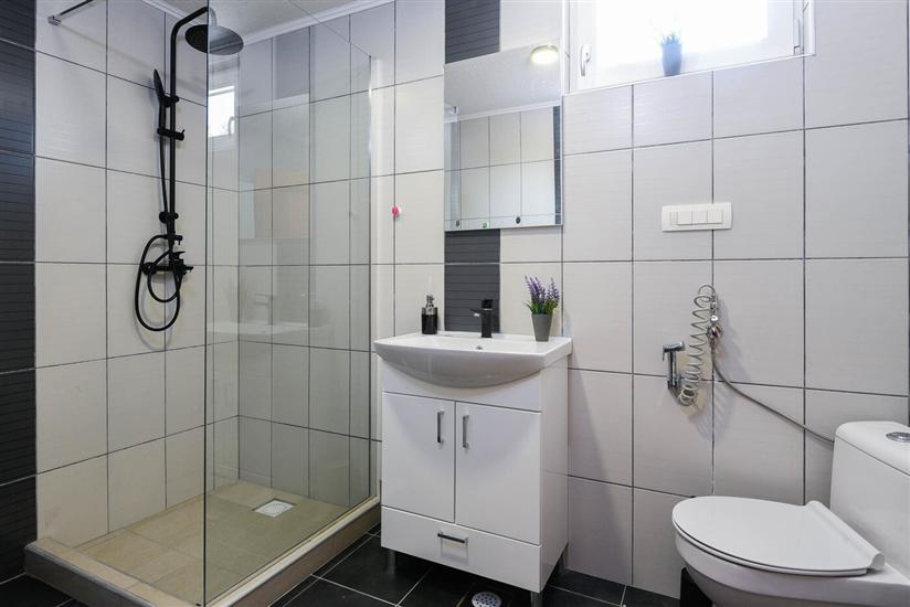 House K1, for 8 persons