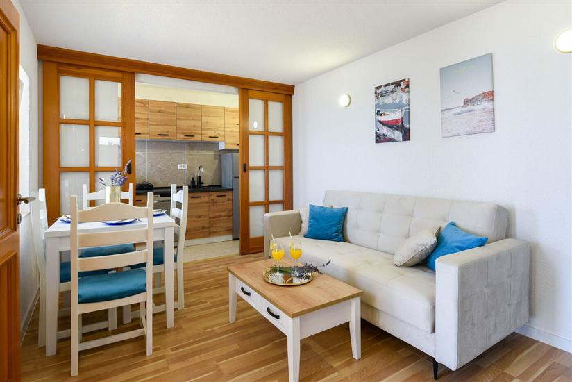 House K1, for 8 persons