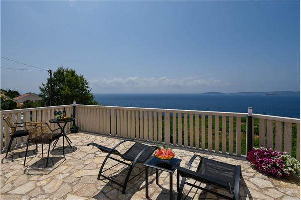 House K1, for 8 persons