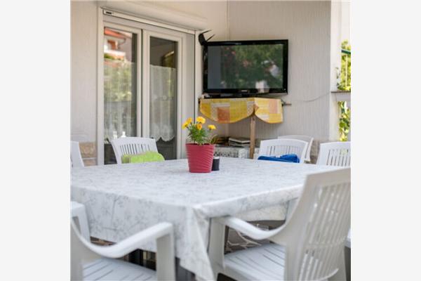 Apartment A1, for 9 persons