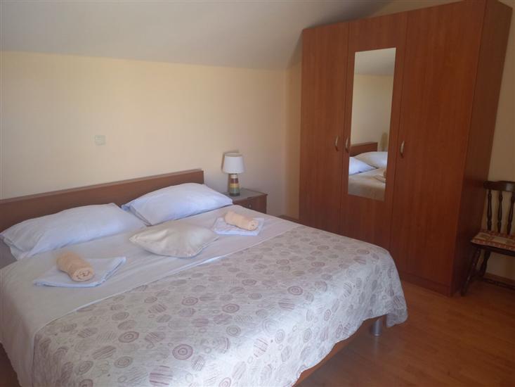 Apartment A4, for 4 persons