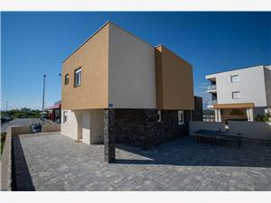 Villa Zadar riviera,BookLukićFrom 400 €