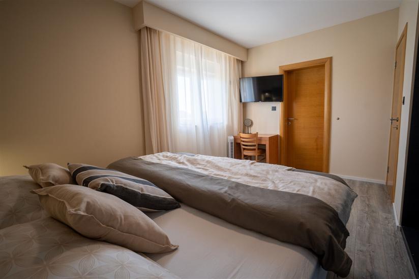 House K1, for 8 persons