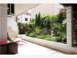 Appartement Split et la riviera de Trogir,RéservezretreatDe 285 €