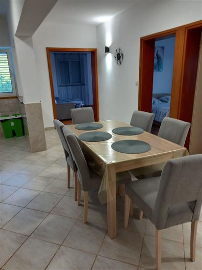 Apartment A5, for 4 persons