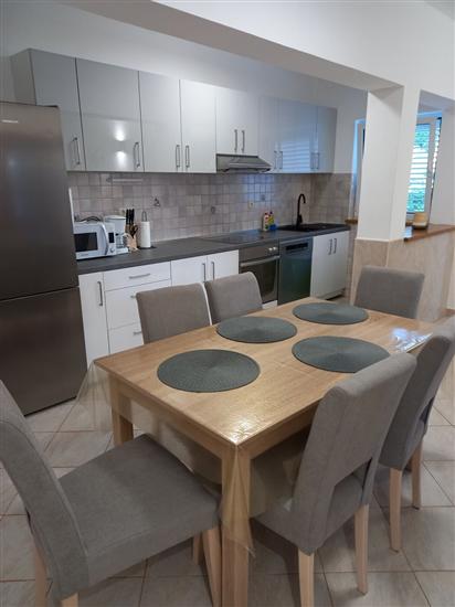 Apartment A5, for 4 persons