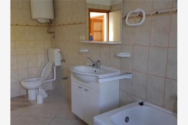 Apartment A5, for 4 persons