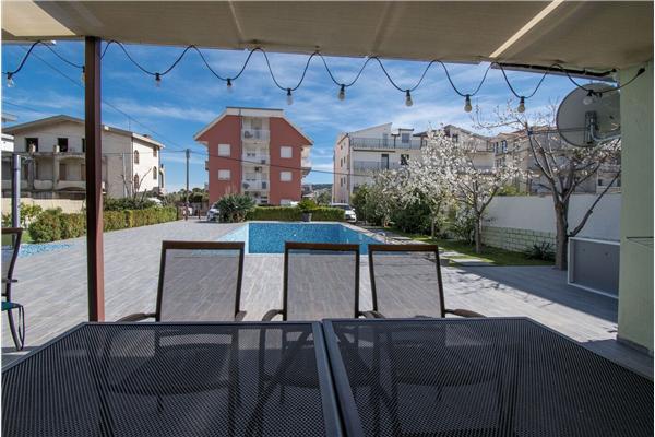 Apartment A1, for 5 persons