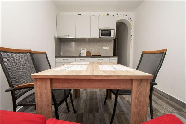 Apartment A1, for 5 persons
